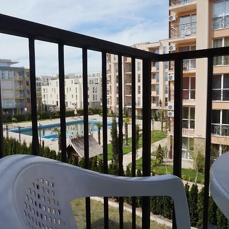 Sunny View Studio Apartament